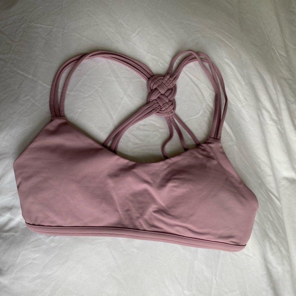 mauve Lululemon sports bra